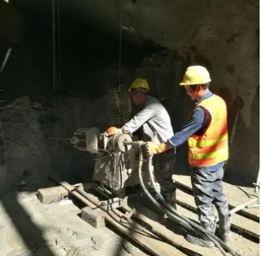 山亭水下抗分散灌浆料特点 水下不分散注浆料介绍